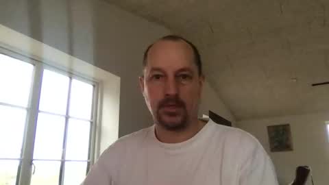 Snapshot of danishjss chatting on April 14, 6:19 am danishjss online show from April 14, 6:19 am