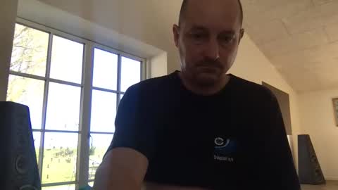 Snapshot of danishjss chatting on April 24, 8:06 am danishjss online show from April 24, 8:06 am