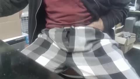 danl20012001 online show from December 19, 3:46 am