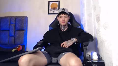 Dann Brown online show from November 22, 1:15 am