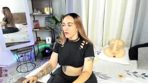 Snapshot of danna__castle chatting on September 29, 12:16 am Dannacastle online show from September 29, 12:16 am