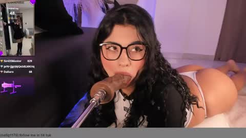 danna_adams1 online show from May 22, 6:46 pm