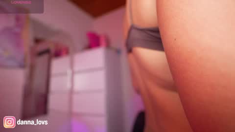 Danna Lovs online show from April 4, 10:13 am