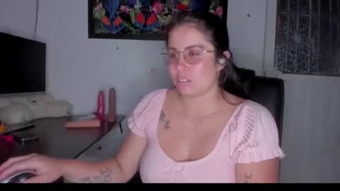 Snapshot of dannajeins chatting on April 21, 2:45 pm Danna Sofia jeins online show from April 21, 2:45 pm
