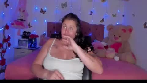 Snapshot of dannajeins chatting on April 24, 7:05 pm Danna Sofia jeins online show from April 24, 7:05 pm