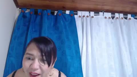 Snapshot of dannamomcerratt chatting on July 2, 3:23 am dannamomcerratt online show from July 2, 3:23 am