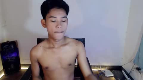 Snapshot of danner_fuckerxx chatting on February 26, 10:20 pm DANNER online show from February 26, 10:20 pm