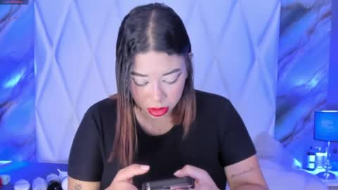 Snapshot of danniamonroee chatting on May 21, 12:01 pm Danna Monroe online show from May 21, 12:01 pm