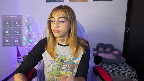    online show from December 12, 10:52 pm