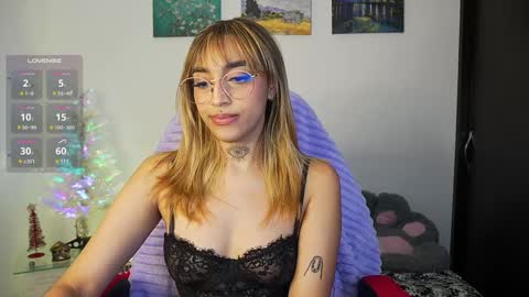    online show from December 14, 10:39 pm