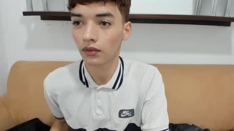 Snapshot of danniels_sweet chatting on December 28, 3:15 pm danniels_sweet online show from December 28, 3:15 pm