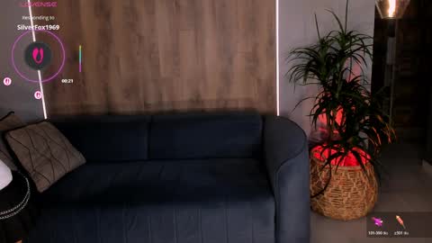  Dannie  online show from April 11, 9:19 pm