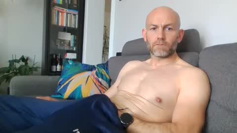 danny81boy online show from May 29, 10:02 am