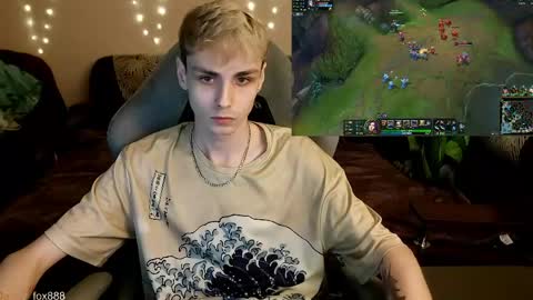 Snapshot of danny_fox888 chatting on May 23, 8:57 pm Daniel online show from May 23, 8:57 pm