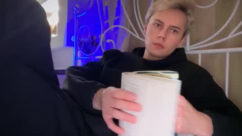 danny online show from December 2, 1:39 pm