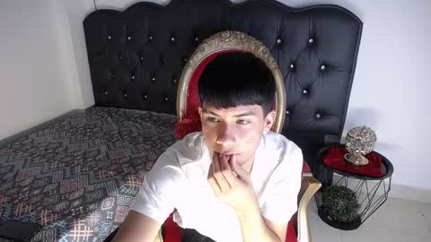 Snapshot of danny_rossy chatting on November 10, 12:59 pm Danny Rossy online show from November 10, 12:59 pm