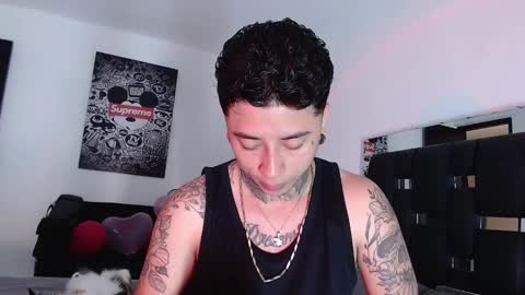 Snapshot of danny_stark chatting on February 18, 6:04 pm Danny online show from February 18, 6:04 pm