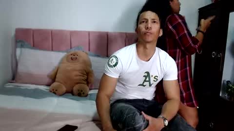 Snapshot of dannyhothot chatting on February 18, 4:48 pm danny and ruby online show from February 18, 4:48 pm