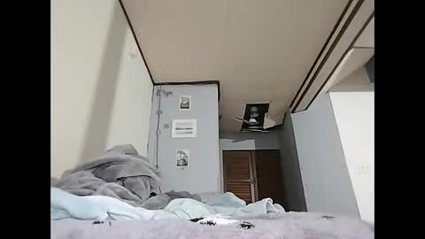 Snapshot of danshi69 chatting on February 18, 6:04 pm danshi69 online show from February 18, 6:04 pm