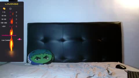 Snapshot of dante_xo chatting on February 7, 9:58 pm  A L E J A N D R O  online show from February 7, 9:58 pm