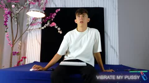 DANTEVIOLETE online show from May 3, 11:38 am