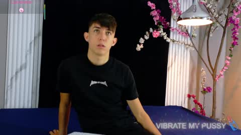 DANTEVIOLETE online show from May 5, 11:29 am