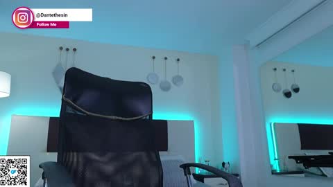 Snapshot of danteestone chatting on April 29, 7:31 pm Dante online show from April 29, 7:31 pm