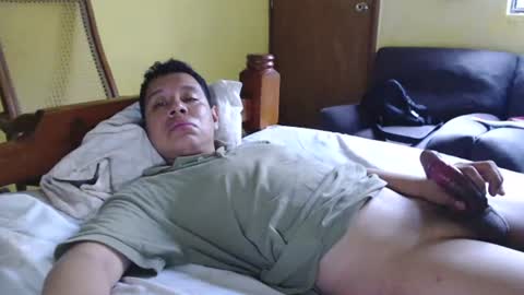 Snapshot of dantesantosdegollado chatting on July 1, 3:01 pm iobitobit online show from July 1, 3:01 pm