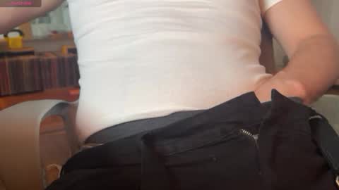 Snapshot of danteslife chatting on December 3, 6:48 am Dante online show from December 3, 6:48 am