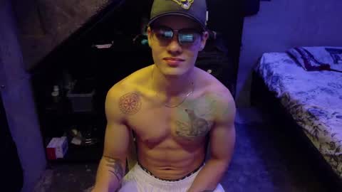 dany_kyng online show from April 15, 7:58 pm