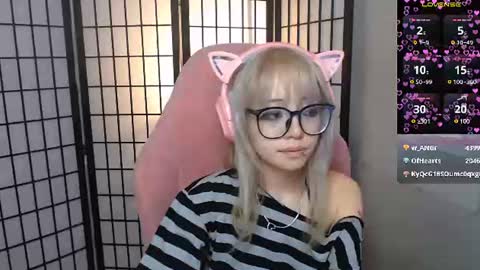 Snapshot of danyelleeyermann chatting on June 11, 1:09 pm danyelleeyermann online show from June 11, 1:09 pm