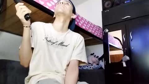 Daniel online show from May 3, 9:43 pm