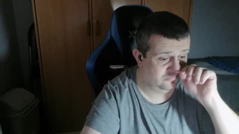 Snapshot of danysanchez1981 chatting on February 11, 3:17 pm danysanchez1981 online show from February 11, 3:17 pm