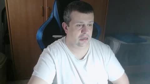 Snapshot of danysanchez1981 chatting on February 18, 4:03 pm danysanchez1981 online show from February 18, 4:03 pm