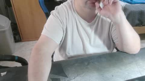 danysanchez1981 online show from May 5, 9:39 am