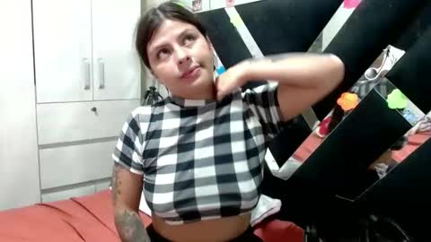 daphne877046 online show from May 27, 1:02 am