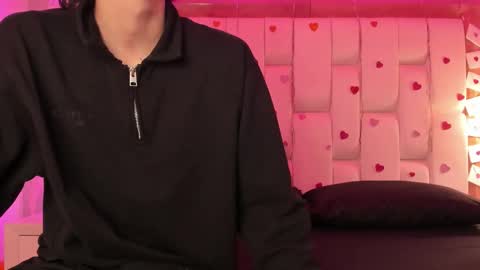 daphne_and_roger online show from February 21, 11:00 am