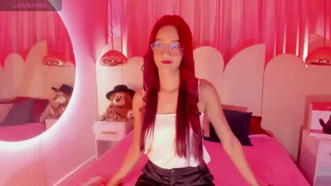 Snapshot of daphne_courtis chatting on February 25, 11:41 am Daphne online show from February 25, 11:41 am