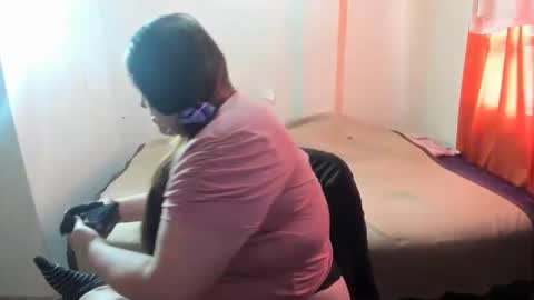 Snapshot of daphnegirlsexxy chatting on February 6, 3:26 pm daphnegirlsexxy online show from February 6, 3:26 pm