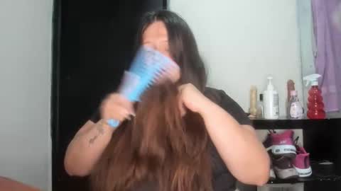 Snapshot of daphnegirlsexxy chatting on April 11, 4:39 am daphnegirlsexxy online show from April 11, 4:39 am