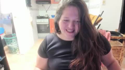 Snapshot of daphnegirlsexxy chatting on April 23, 2:08 pm daphnegirlsexxy online show from April 23, 2:08 pm