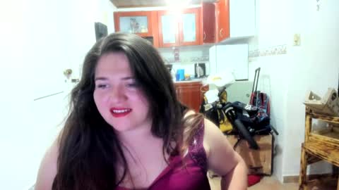 Snapshot of daphnegirlsexxy chatting on June 13, 3:59 am daphnegirlsexxy online show from June 13, 3:59 am