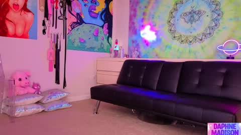 Daphne Madison online show from March 18, 12:03 am