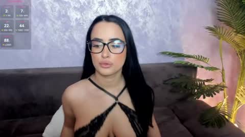 Snapshot of darciejane chatting on June 16, 7:16 pm Darcie online show from June 16, 7:16 pm