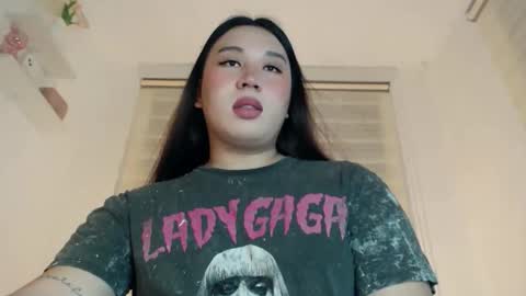 Snapshot of darcy_world chatting on April 19, 3:44 pm DARCY online show from April 19, 3:44 pm