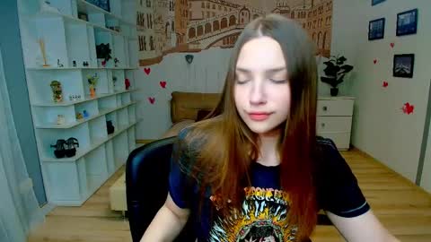 Snapshot of dariaangels chatting on April 1, 1:41 pm dariaangels online show from April 1, 1:41 pm