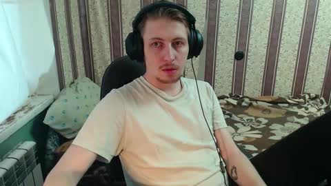 darienlarge online show from October 16, 12:50 pm