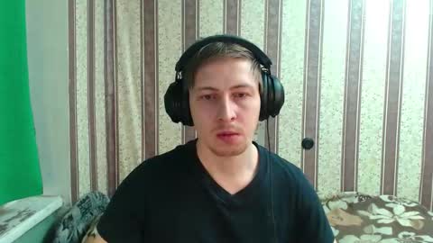 darienlarge online show from October 31, 2:56 am