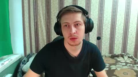 darienlarge online show from November 6, 7:42 am