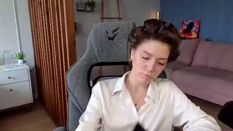 Snapshot of darilboom chatting on July 7, 12:31 pm darilboom online show from July 7, 12:31 pm